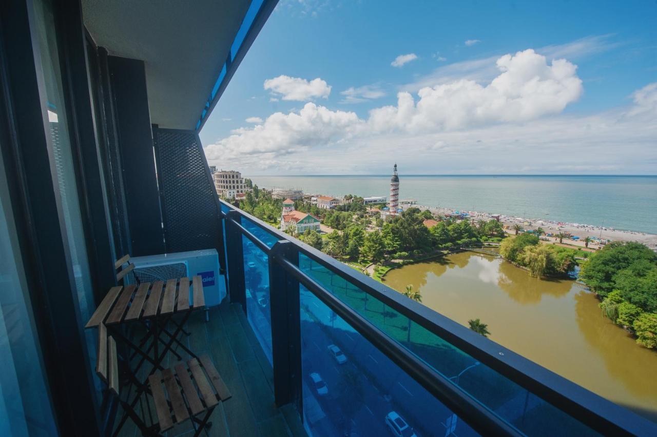 Orbi City Towers バトゥーミ エクステリア 写真